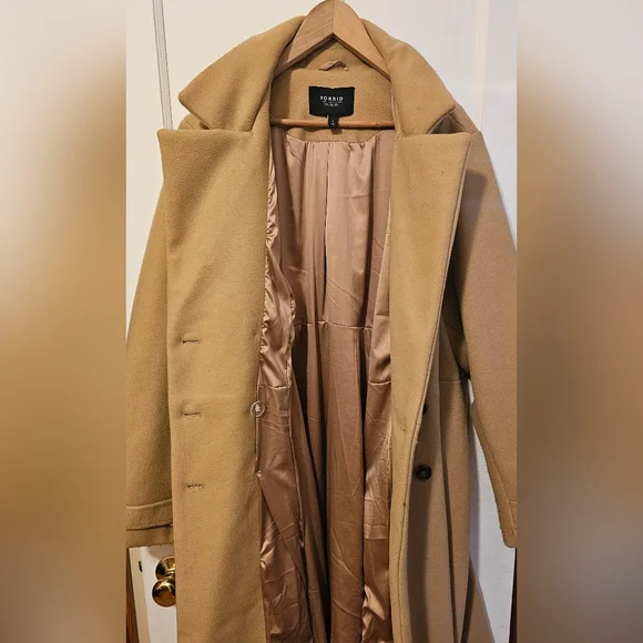 Torrid Tan Double-Breasted Coat. Plus Size 4. Excellent Condition - Picture 2 of 4